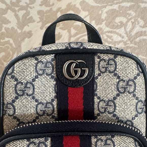 Gucci Beige and Black Crossbody Bag with Red Stripe - Picture 6 of 9